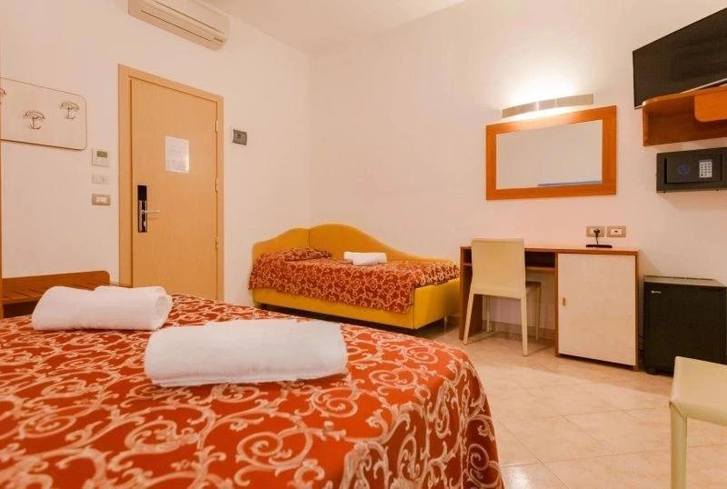 מיסאנו אדריאטיקו Hotel Ivana מראה חיצוני תמונה