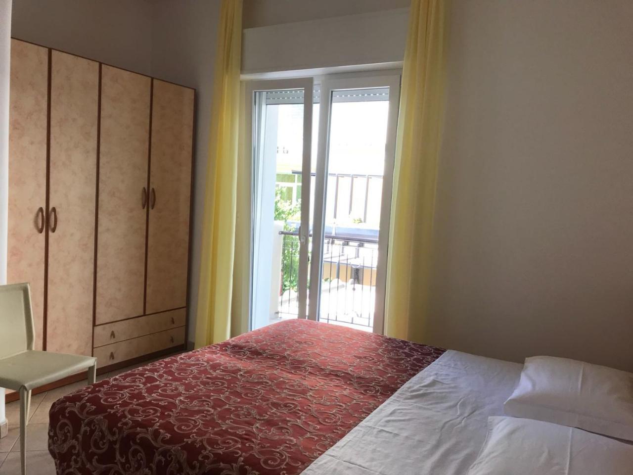 מיסאנו אדריאטיקו Hotel Ivana מראה חיצוני תמונה